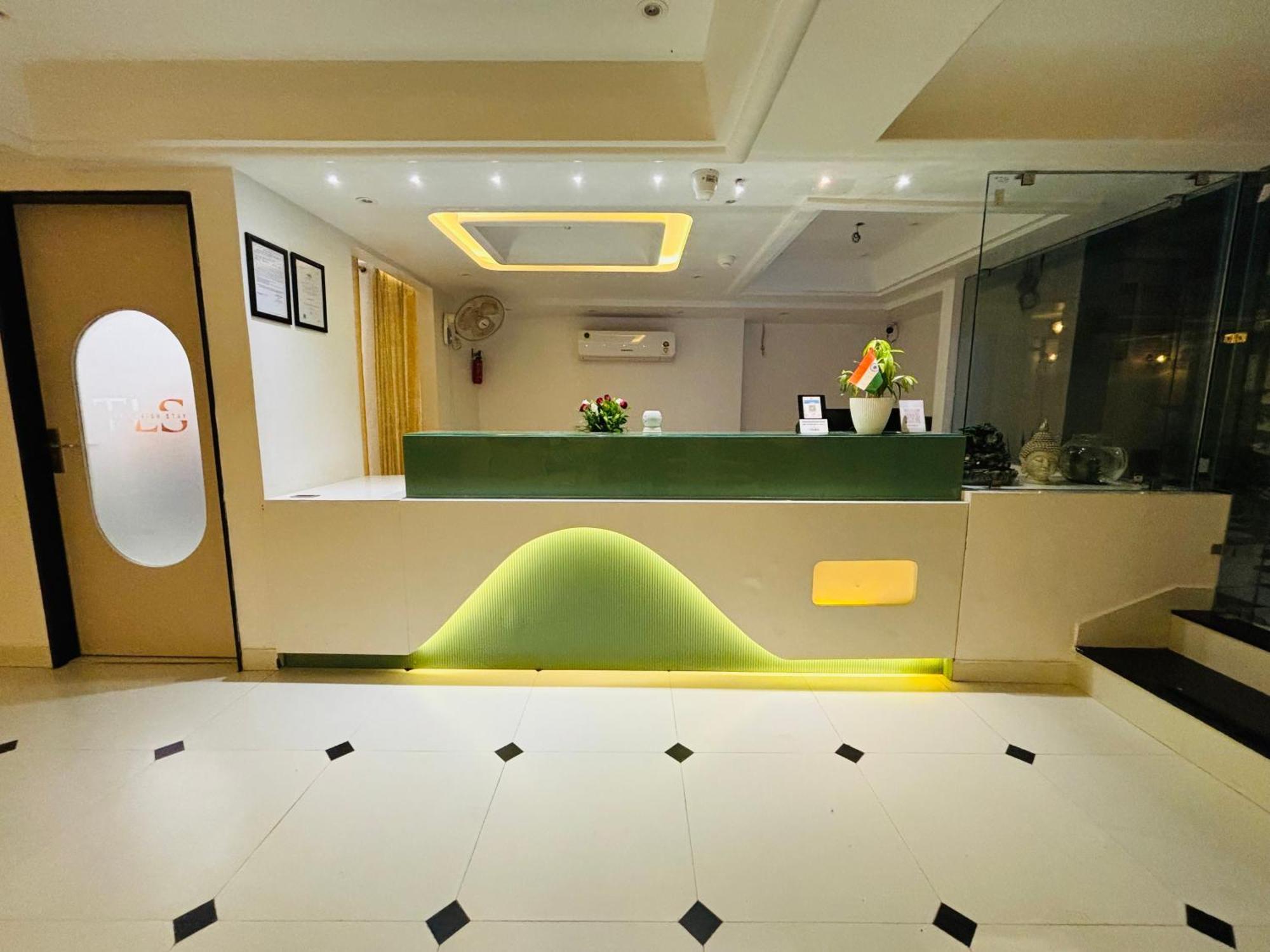 The Lavish Stay Varanasi Bagian luar foto
