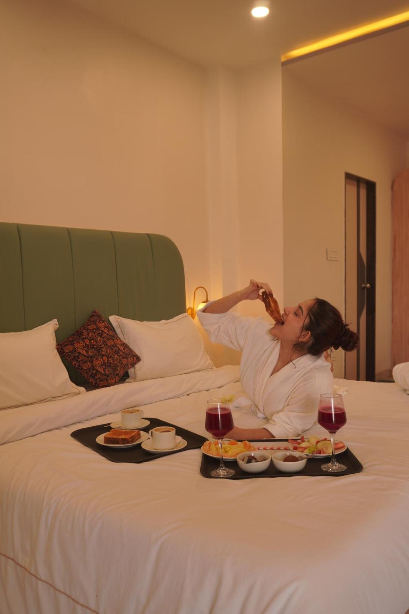 The Lavish Stay Varanasi Bagian luar foto