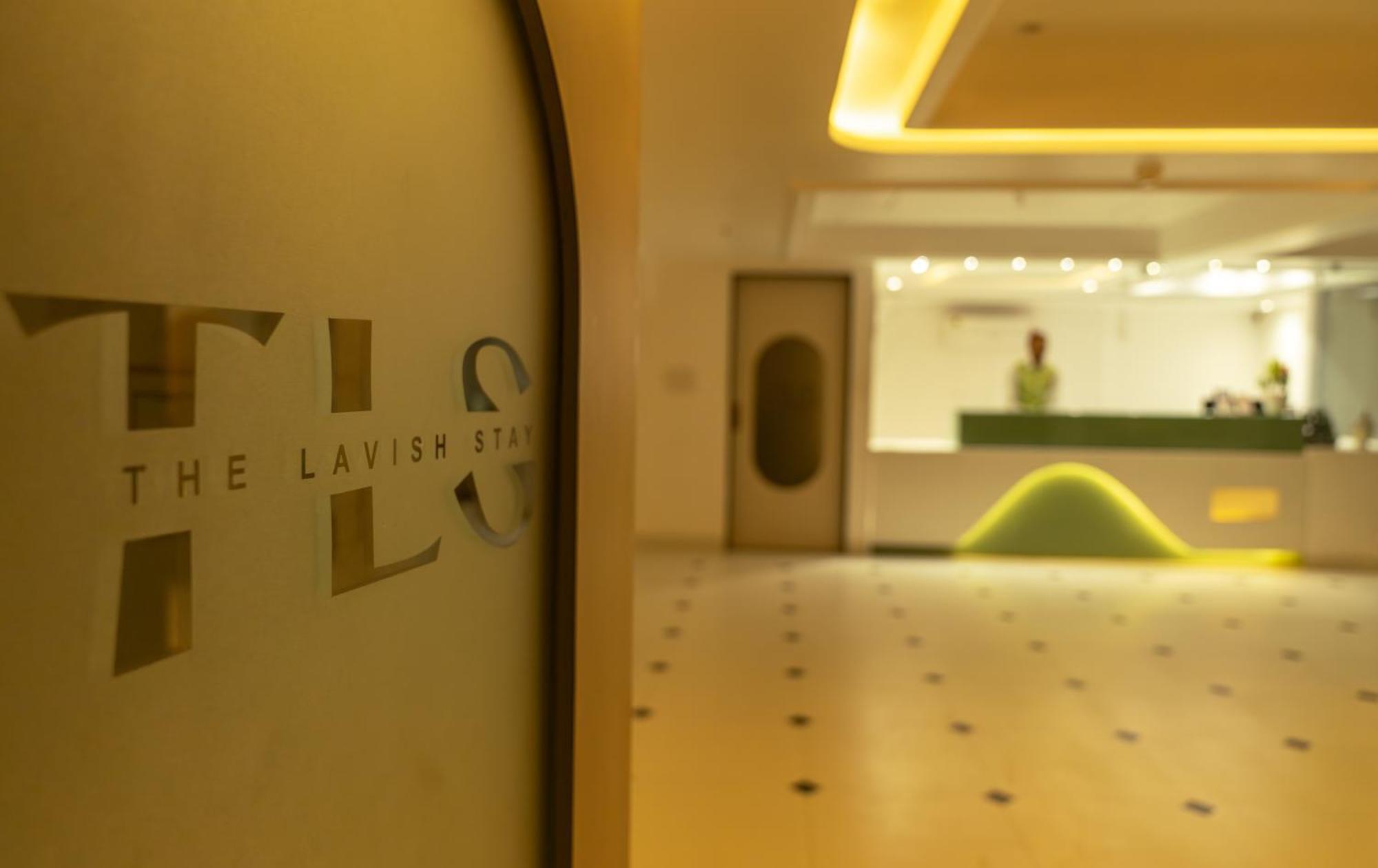 The Lavish Stay Varanasi Bagian luar foto