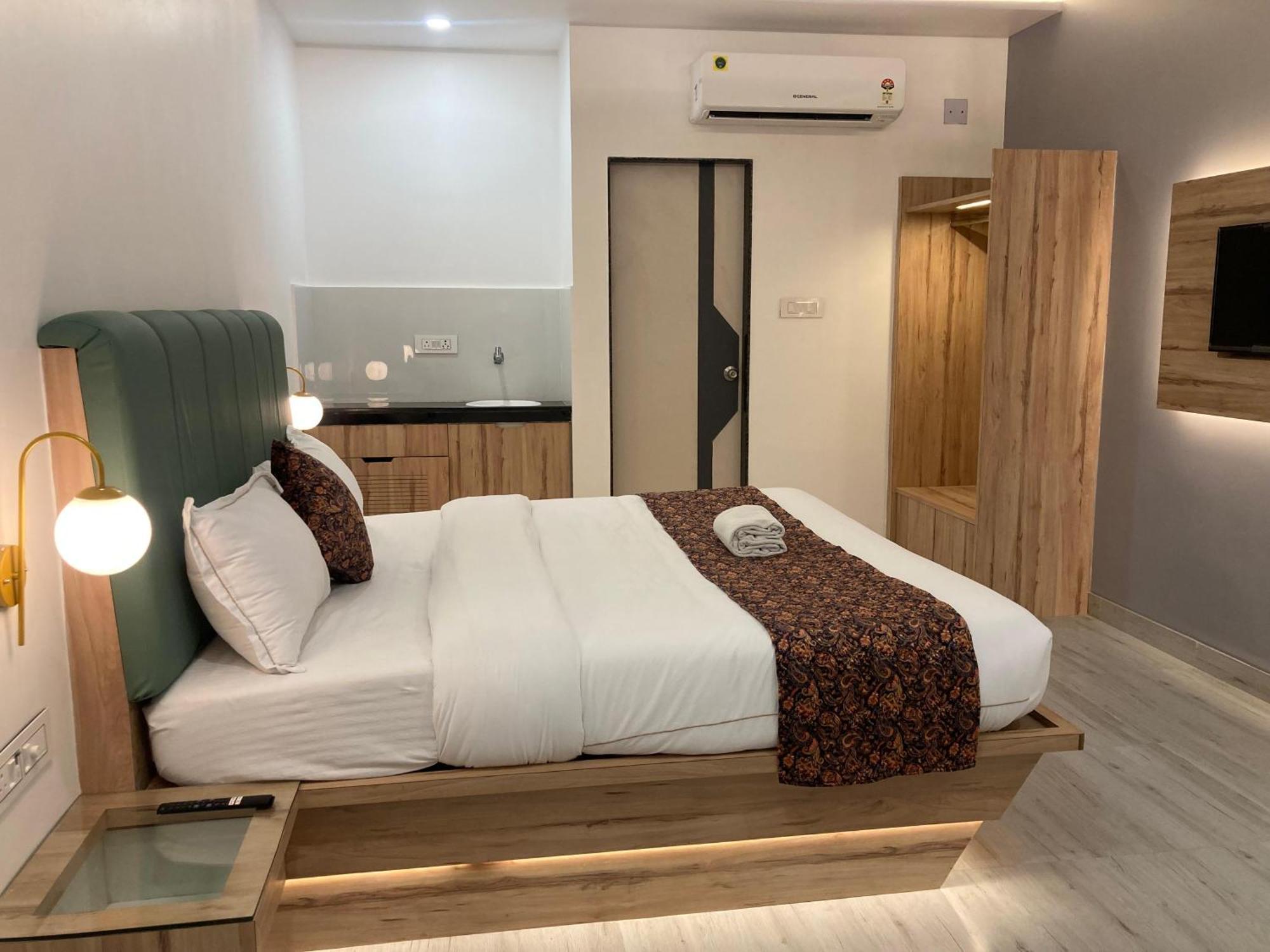 The Lavish Stay Varanasi Bagian luar foto
