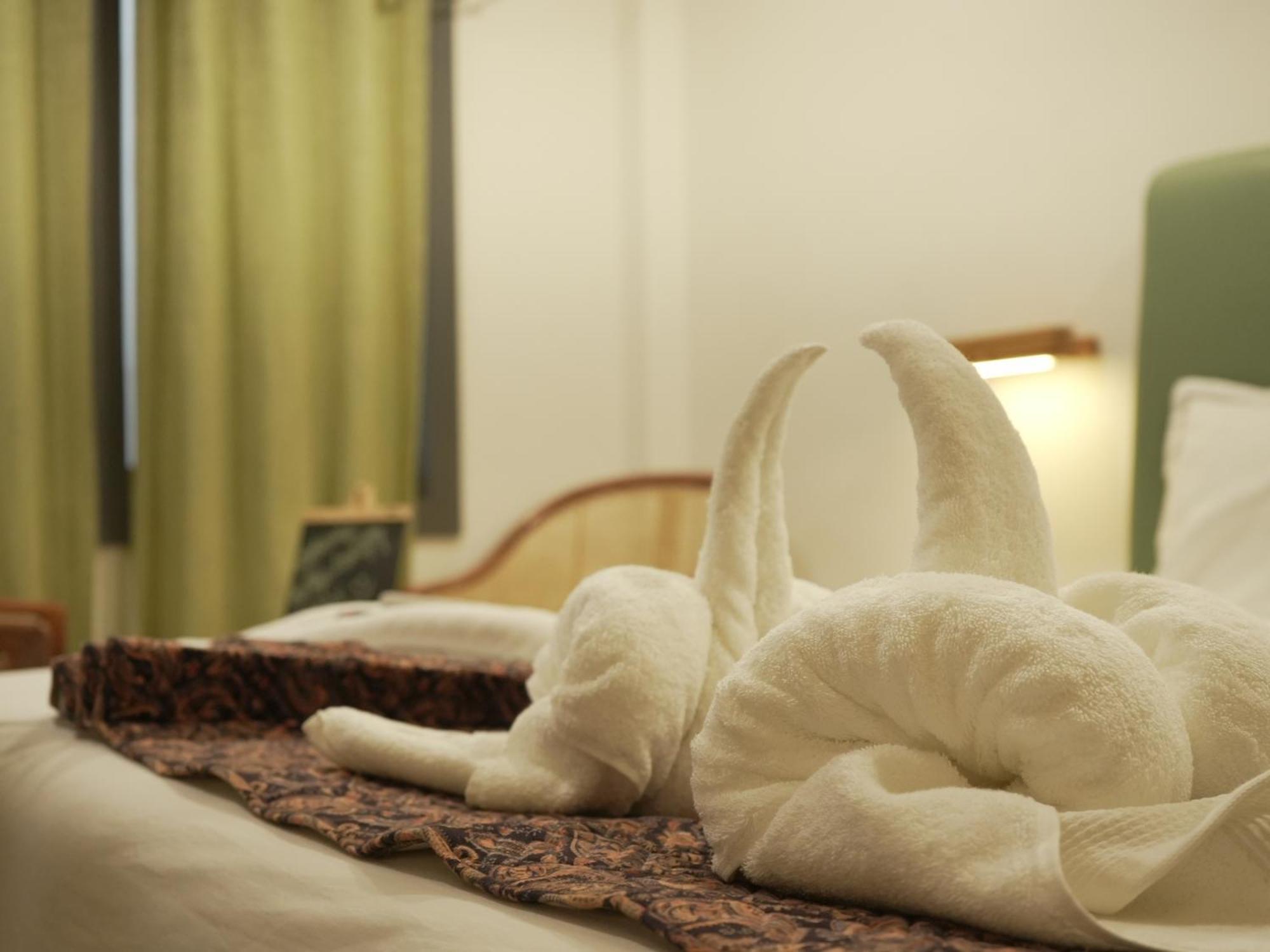 The Lavish Stay Varanasi Bagian luar foto